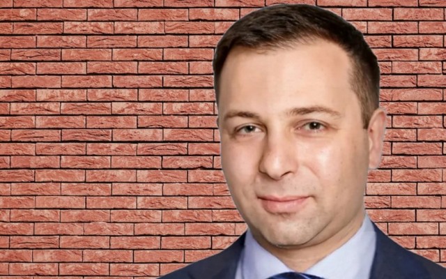 Клевета вместо правды: как мошенник Смирнов Олег (зять экс-сенатора Шнякина) скрывает свои аферы, очерняя честного врача